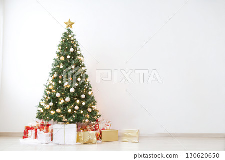 Christmas Tree with Gifts 130620650