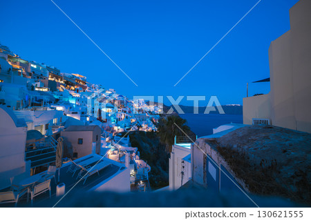 聖托里尼美麗的魔幻時刻 聖托里尼美麗的魔幻時刻 130621555