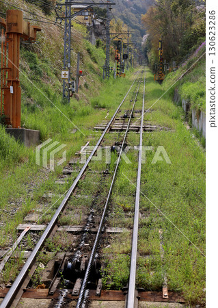 Kintetsu Nishi-Shigi Cable Line Cable Car 8 The cable car is being pulled up 130623286