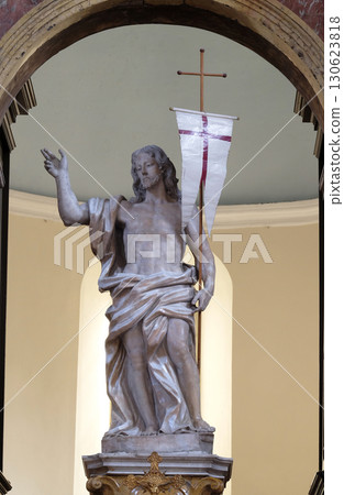Risen Christ, altar in Franciscan church of the Friars Minor in Dubrovnik, Croatia 130623818