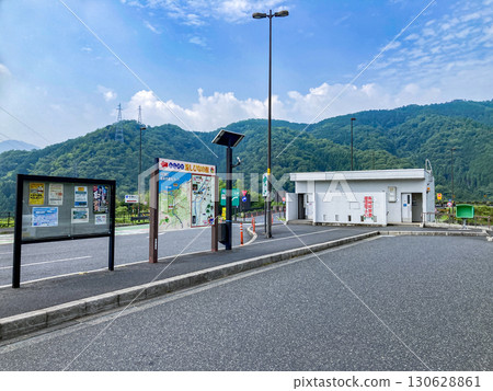 Mochise Parking Area / Yoshinari, Mochise-cho, Tottori City, Tottori Prefecture Mochise Parking Area / Yoshinari, Mochise-cho, Tottori City, Tottori Prefecture 130628861