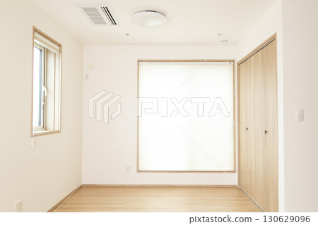 Sunny room Sunny room 130629096