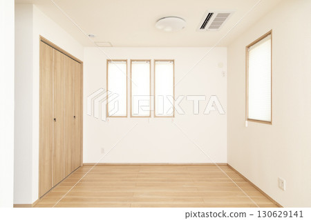 Sunny room 130629141