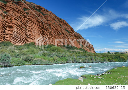 吉爾吉斯斯坦_久克河沿岸步道_達爾汗露頭 130629415