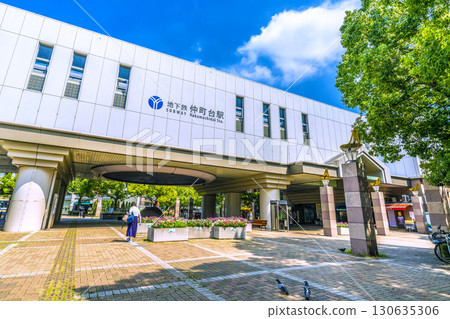 9 月 8 日，日本橫濱城市景觀。橫濱市營地鐵中町台站的景色。 130635306