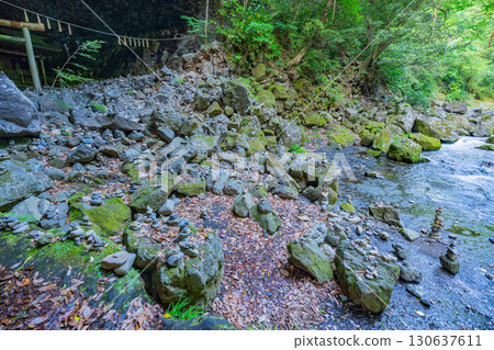 [Takachiho Town, Miyazaki Prefecture] Amanoiwato Shrine, Amanoyasukawara 130637611