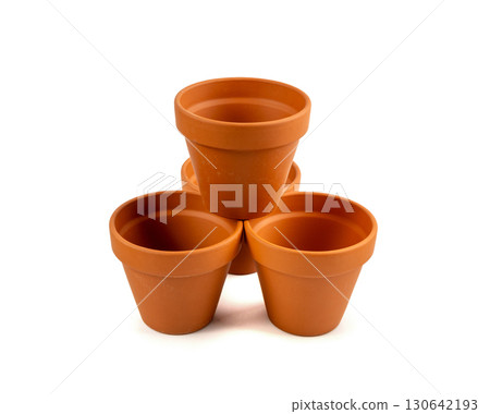 Empty terracotta flower pots, clay garden vase, brown ceramic plant container, garden pottery earthenware 130642193
