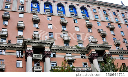 A beautiful multi-storey house located in the heart of Moscow. A beautiful multi-storey house located in the heart of Moscow. 130644711