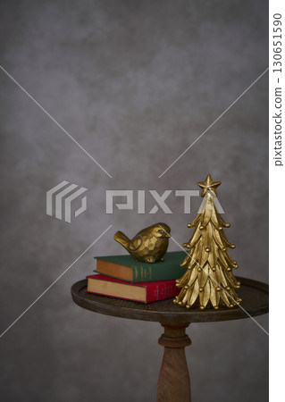 桌面樹和鳥飾品 - 聖誕節圖片 130651590