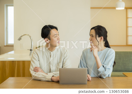 Young couple, computer Young couple, computer 130653086