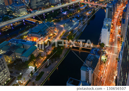 Night view of Midosuji, Nakanoshima, and Osaka Station from a high-rise building in Yodoyabashi, Osaka (photographed in September 2025) 130656507