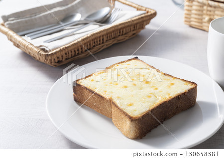 香脆融化的起司吐司 香脆融化的起司吐司 130658381