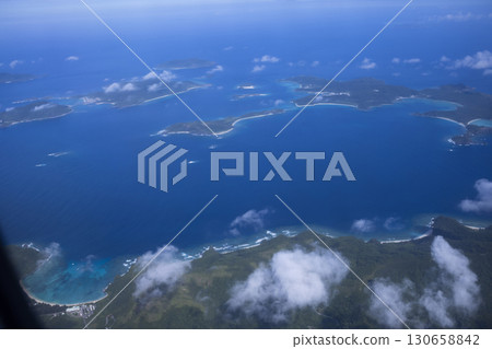 從空中俯瞰日本島嶼 從空中俯瞰日本島嶼 130658842