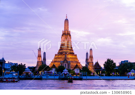 黎明寺夜景 130658901