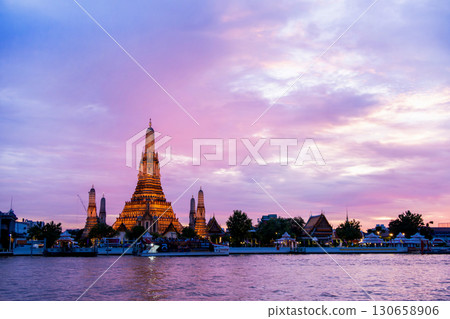 黎明寺夜景 130658906