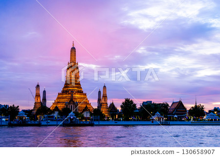 黎明寺夜景 130658907