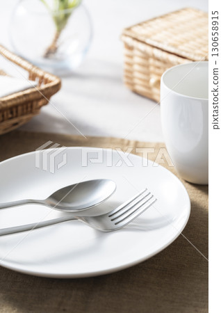 空盤早餐圖片 空盤早餐圖片 130658915