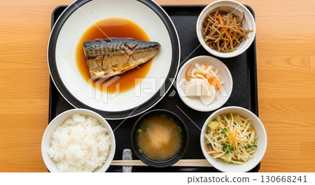 Boiled fish set meal in the cafeteria 130668241
