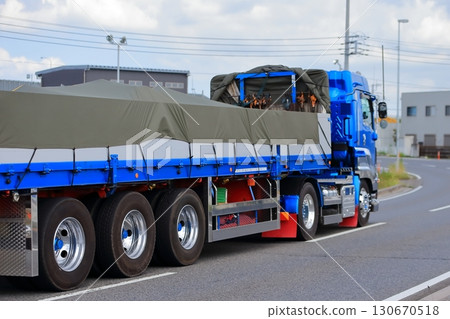Large flat-body truck image Large flat-body truck image 130670518