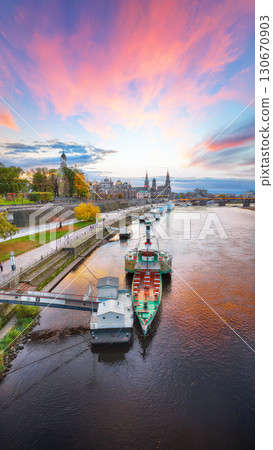 Amazing Sunset on Elbe river with panorama of Cathedral of the Holy Trinity and Bruehl's Terrace 130670903