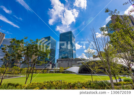 Grand Front Osaka（晴朗的早晨） 130672039