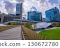 Grand Front Osaka（陽光明媚的九月早晨） 130672780