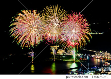 Atami Seaside Fireworks Festival: Atami night view and star mines 130673069