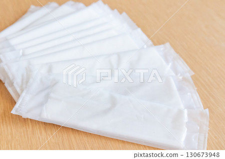 Disposable towels Disposable towels 130673948