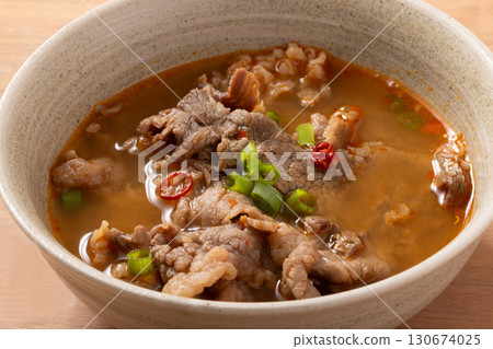 Niku-sui (simmered meat soup) - delicious and spicy 130674025