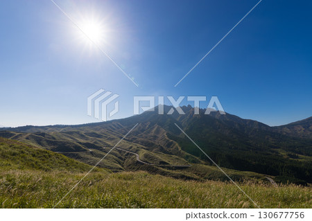 The mountains and sun of Minamiaso (Minamiaso, Kumamoto Prefecture) 130677756