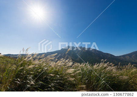 The mountains and sun of Minamiaso (Minamiaso, Kumamoto Prefecture) 130677862