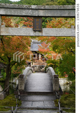 A Kyoto shrine with beautiful autumn maple leaves A Kyoto shrine with beautiful autumn maple leaves 130678638