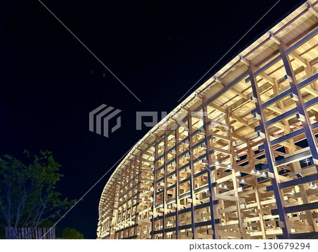 The illuminated large roof ring 130679294