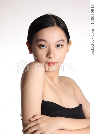 Beautiful woman  130680918