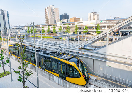 栃木縣宇都宮市宇都宮輕軌及JR宇都宮車站週邊街景 130681094