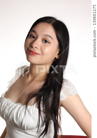 Beautiful woman  130681275