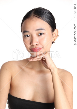 Beautiful woman  130681851