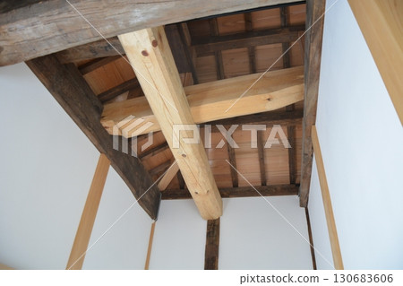 The castle's large beams 130683606