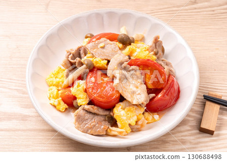 Pork and tomato stir-fry with mayonnaise 130688498