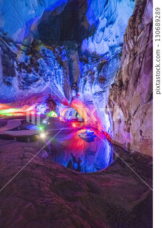 THAILAND PHRAE THAM PHA NANG KHOI CAVE 130689289