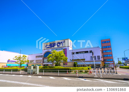 Yokohama cityscape in Japan, including Espot Shin-Yokohama in front of Kita-Shin-Yokohama Station and the station square (21st) 130691868