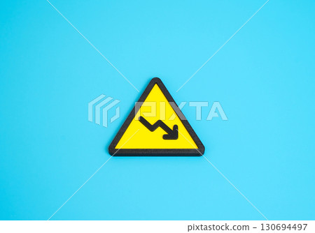 Warning of falling prices and value of securities, cryptocurrencies. Reduction in income, stock market crash, risk management, digital assets, financial loss, trading volatility, investor concerns. 130694497