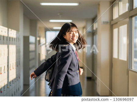 學生們享受充滿希望的學校生活－日本學校 130696097