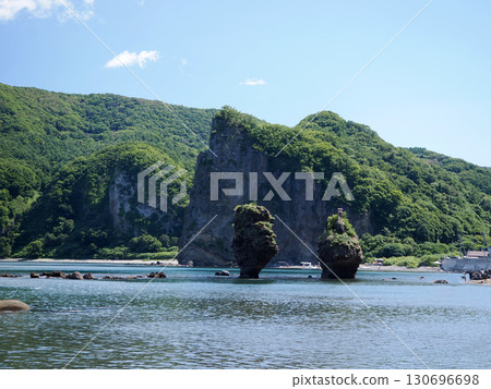 Ebisu Rock and Daikoku Rock in Yoichi Town 130696698