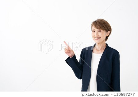 Female business pointing 130697277