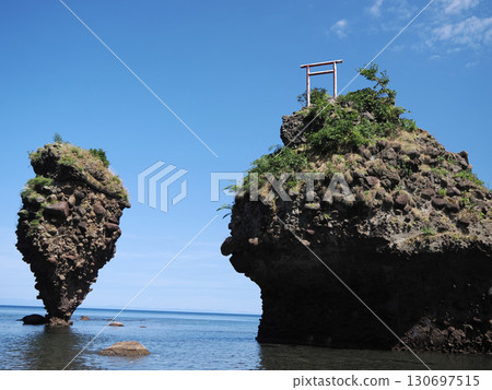 餘市町的惠比壽岩和大黑岩 130697515