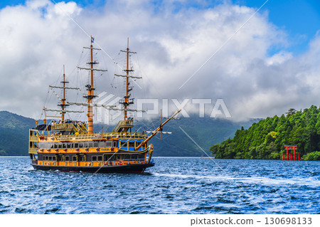 Hakone in summer: The Hakone Pirate Ship sailing on Lake Ashi and Hakone Shrine [Ashigarashimo District, Kanagawa Prefecture] 130698133