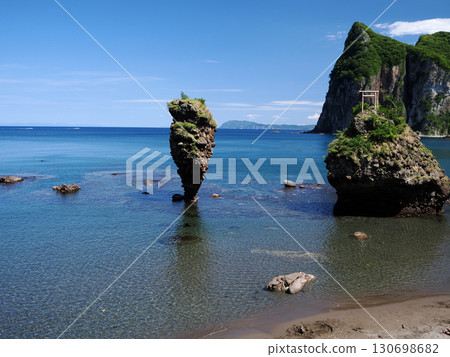Ebisu Rock and Daikoku Rock in Yoichi Town Ebisu Rock and Daikoku Rock in Yoichi Town 130698682