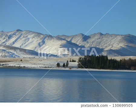 Beautiful scenery in New Zealand Lake Tekapo 130699505