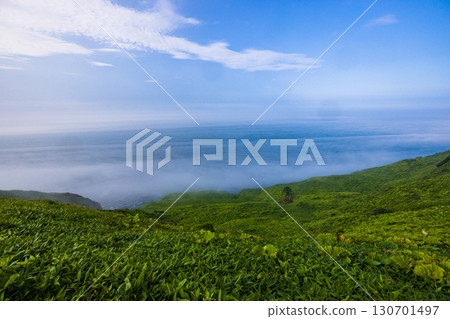 [Hokkaido_Kushiro_Cape Shiriha] A summer resort that will make you want to take a deep breath and soothe your mind and body. July 130701497